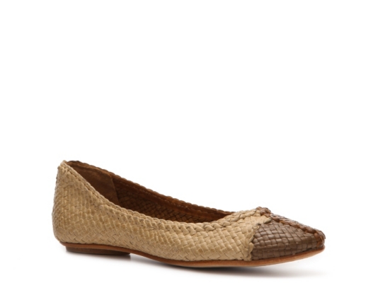 Audrey Brooke Pact Flat