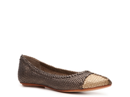 Audrey Brooke Pact Flat