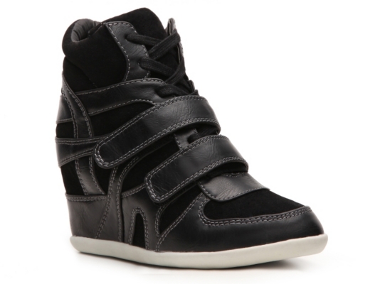 Zigi Soho Outfit Wedge Sneaker | DSW