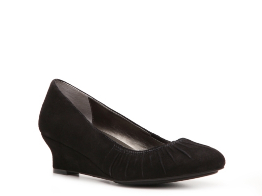 Me Too Leena Wedge Pump