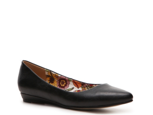 2 Lips Too Too Sliver Wedge Flat