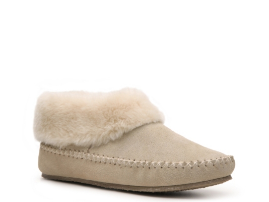Minnetonka Women's Audra Ankle Bootie Slipper