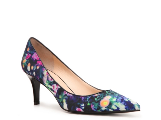 nine west floral pumps