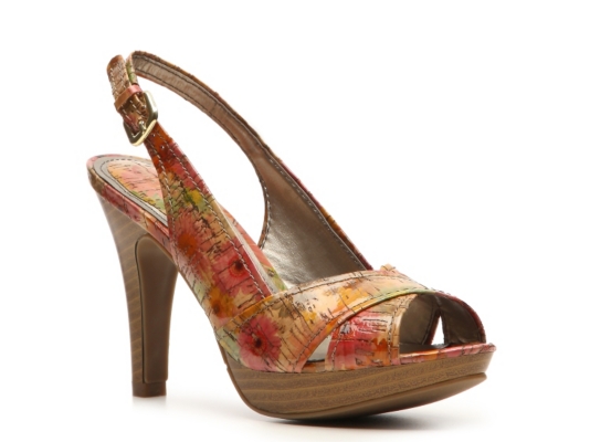 Audrey Brooke Tupelo Floral Sandal