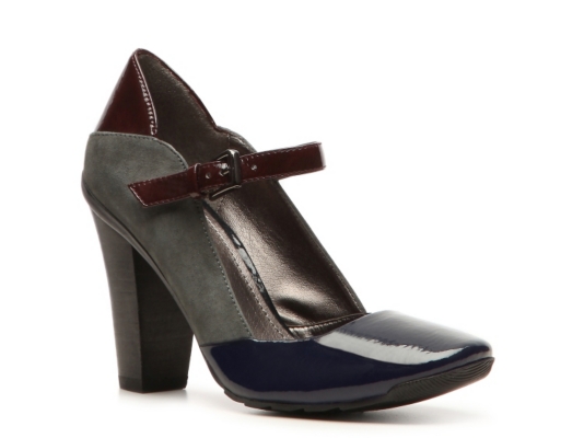 Kenneth Cole Reaction Joy Toy Pump