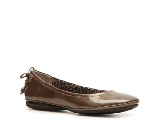Anne Klein Seana Flat