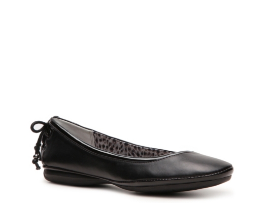 Anne Klein Seana Flat