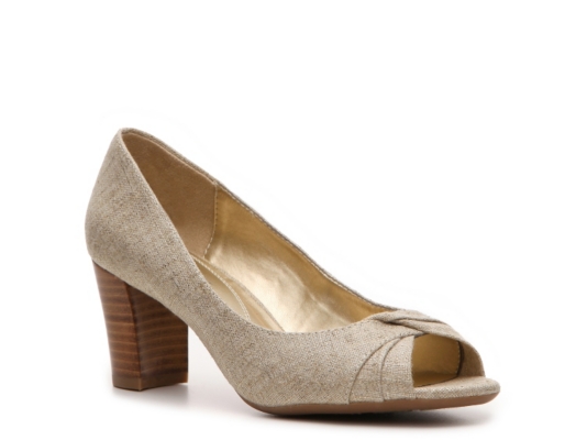 Naturalizer Zorah Pump