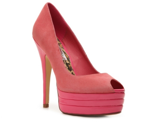 Two Lips Triumph Pump