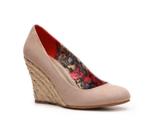 Fergalicious Tiny Too Wedge Pump