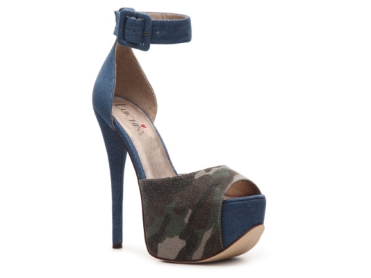 Luichiny Cara Camo Platform Sandal