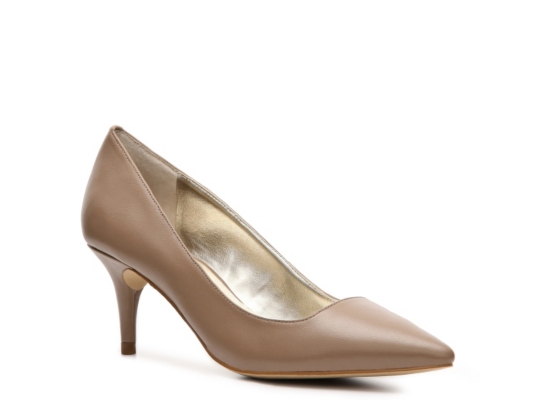 Tahari Harper Leather Pump