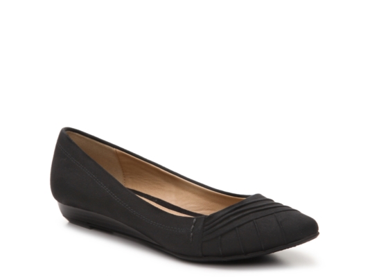 clearance women's flats