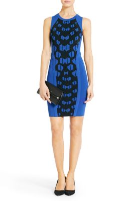 in Black/vivid Blue