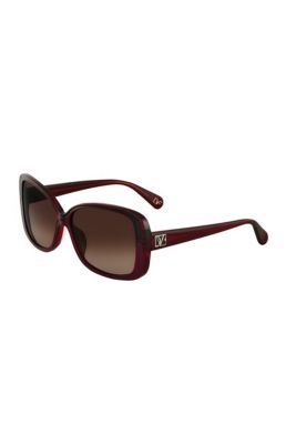 in Red Plum