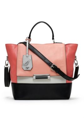 in Apricot/chalk/black