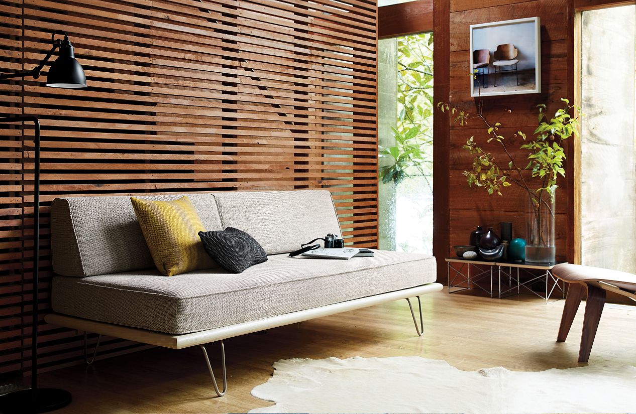 Nelson Daybed with Back Bolsters Herman Miller