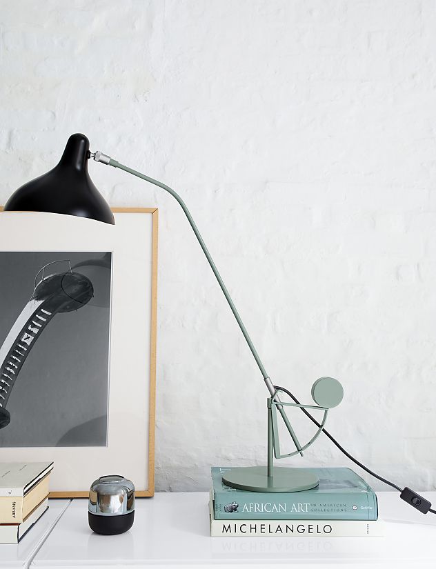Mantis BS3 Table Lamp