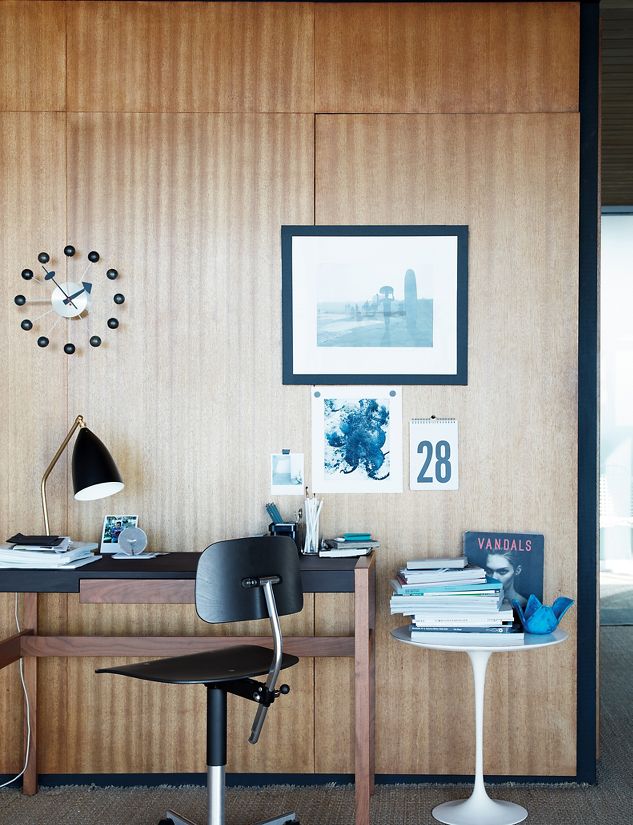 Grasshopper Table Lamp