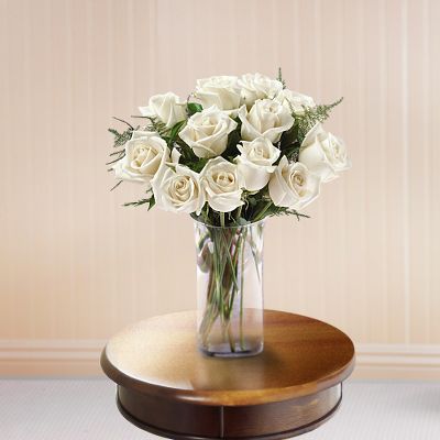 The FTD&reg; Premium Long Stemmed White Rose Bouquet