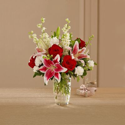 The FTD&reg; Anniversary Bouquet