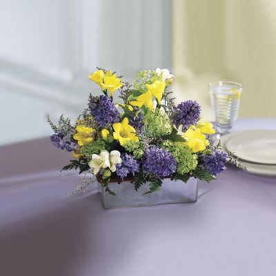 The FTD&reg; Spring Glory Centerpiece