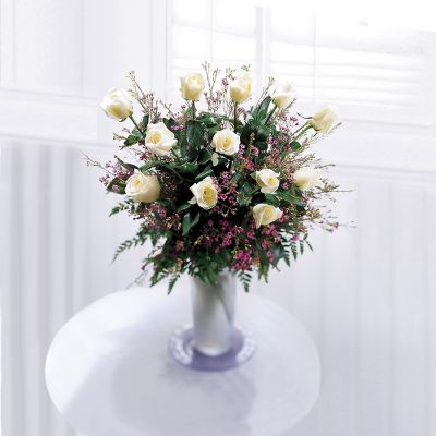 The FTD&reg; Graceful Grandeur Bouquet