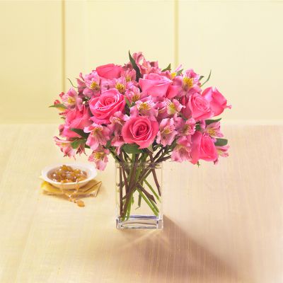 Dreamland Pink Rose Bouquet with Vase
