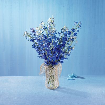 Midnight's Wink Bouquet