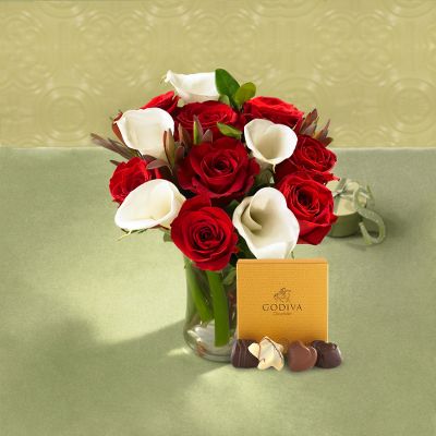 Memorable Moments Bouquet with FREE Vase