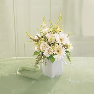 The FTD&reg; Forever in our Hearts? Bouquet