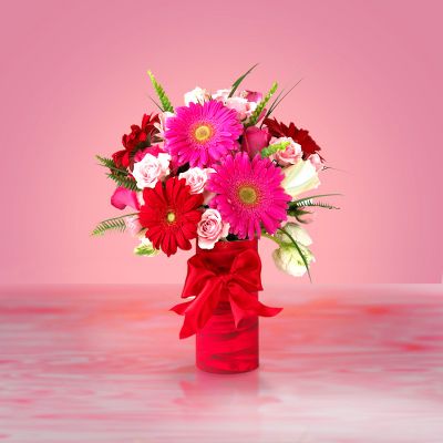 Todd Oldham? Romantic Ribbon Wrap Bouquet