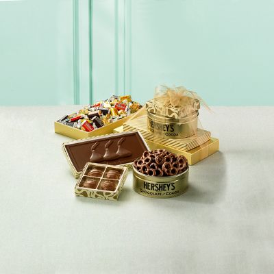 Hershey's&reg; Golden Tower