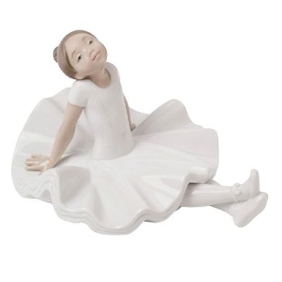 Resting Pose by Lladro