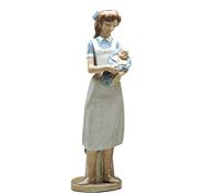 Nao by Lladro, Nurse