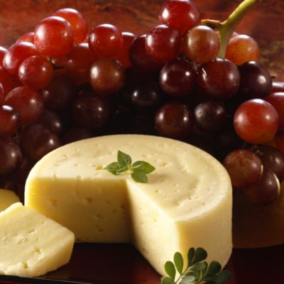 <font color=red>NEW</font> Royal Holiday&amp;#174 Grapes &amp; Creamy Havarti Cheese