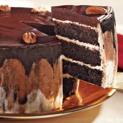 New Orleans Bourbon Pecan Cake