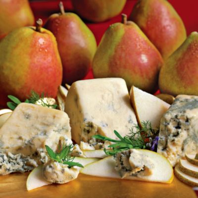 Royal Riviera® Pears & Rogue Valley Blue Cheeses Gift