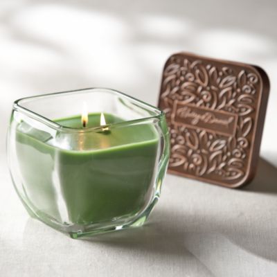 Royal Riviera&trade; Pear Candle