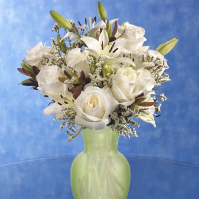 Pure Elegance Bouquet with FREE Vase
