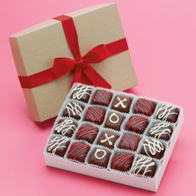 <span style=color:#bb0011>NEW</span> Valentine Petits Fours