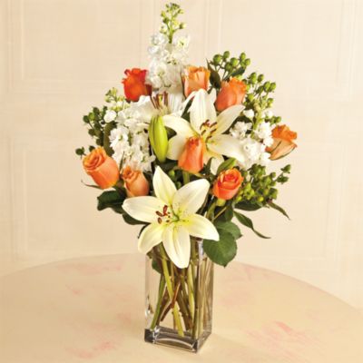 <span style=color:#bb0011>NEW</span> Coral & Cream Bouquet