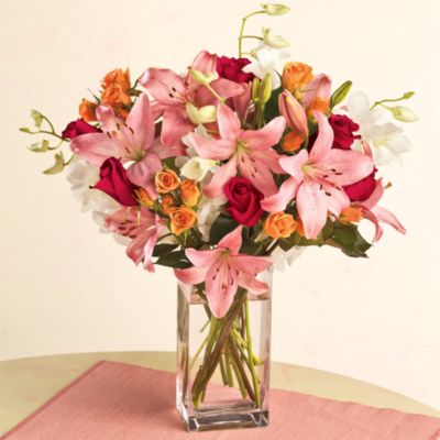 <span style=color:#bb0011>NEW</span> Rose and Lily Bouquet