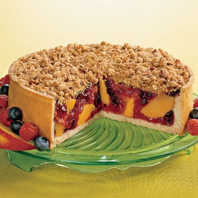 American Classic Peach and Berry Pie