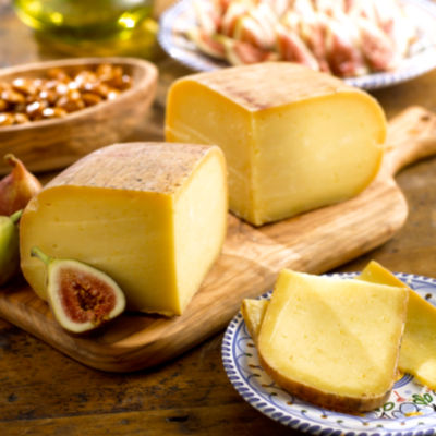Aged Mahon Cow's Milk Cheese, D.O.