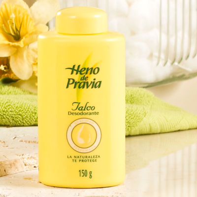 Heno de Pravia Talcum Powder