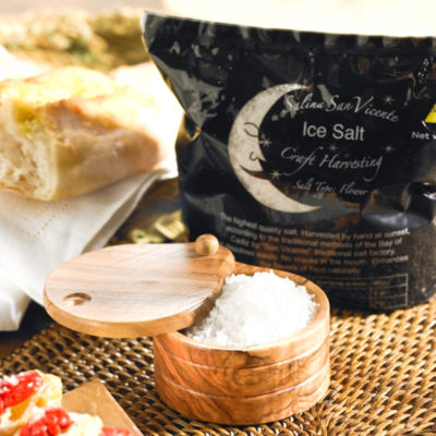 Flor de Sal - Sea Salt by Salina San Vicente (2.2 Pounds)