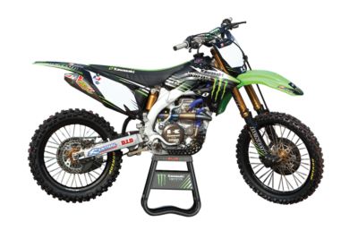 NEW RAY TOYS 1:6 MONSTER VILLOPOTO - 