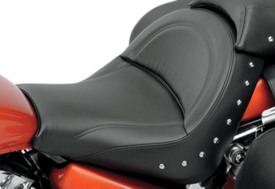 SADDLEMEN RENEGADE DELUXE SOLO - STUDDED - Cruiser Parts 