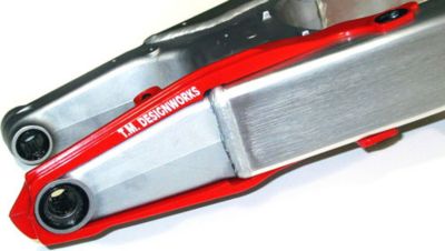 TM 2 STAGE CHAIN RUB PLATE - RED - 